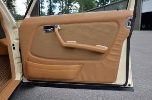 Mercedes-Benz 240 D 1983 года  (EU)